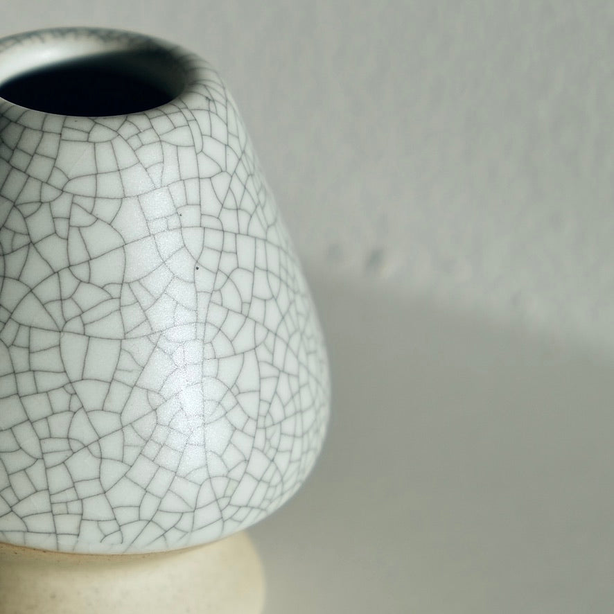 Pearl Grey Ceramic Matcha Whisk Holder Chasen Stand